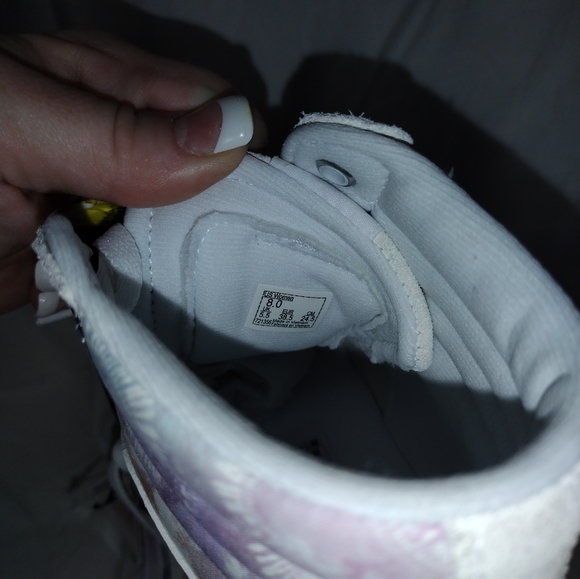 BNWT VANS HIGH TOPS - Picture 5 of 6
